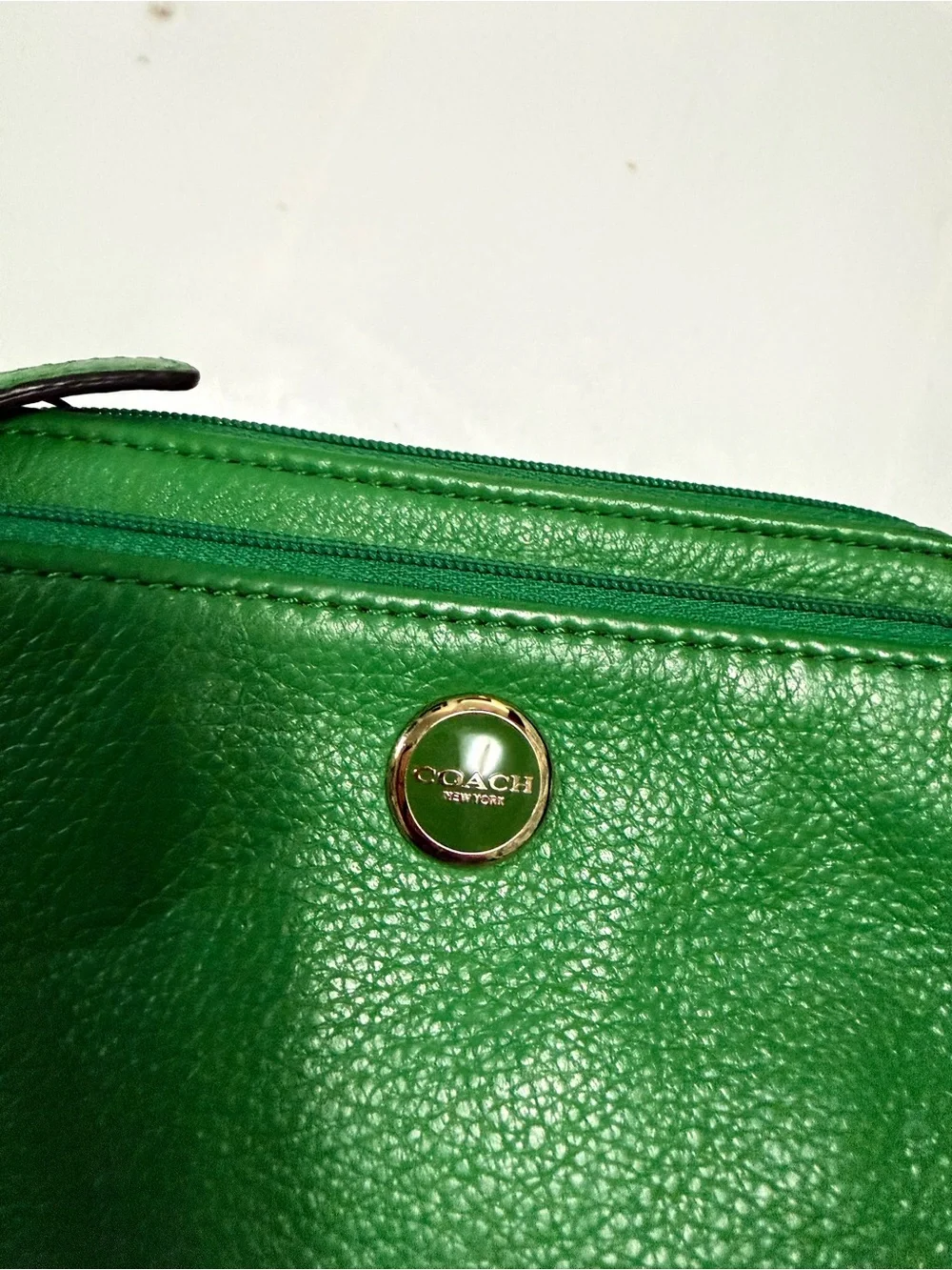 Coach Bright Green Leather Coin Pouch with Gold Logo vintage